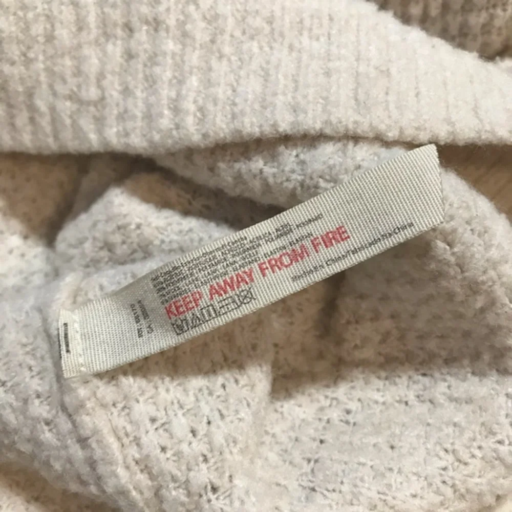 Free People neck are